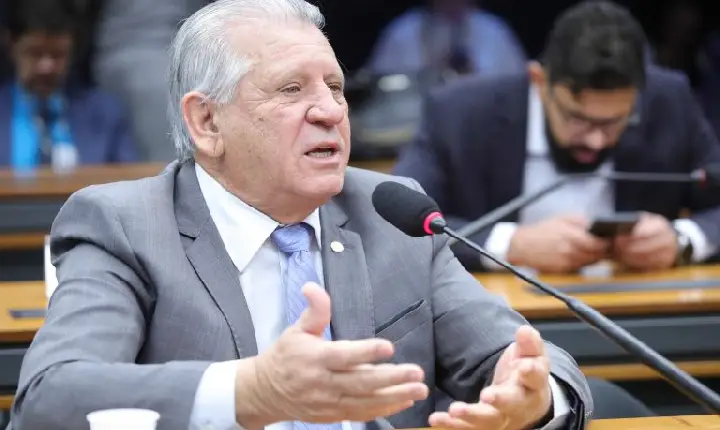 Comissão aprova projeto que suspende tributação sobre farelo e óleo de amendoim