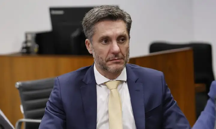 Comissão aprova projeto que torna obrigatório o reconhecimento facial para acessar redes sociais
