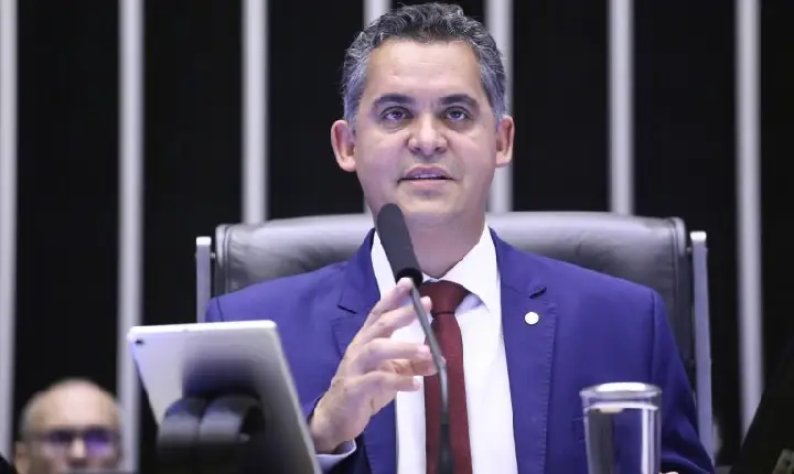 Comissão aprova regras sobre parcerias público-comunitárias para gerir riscos de desastres