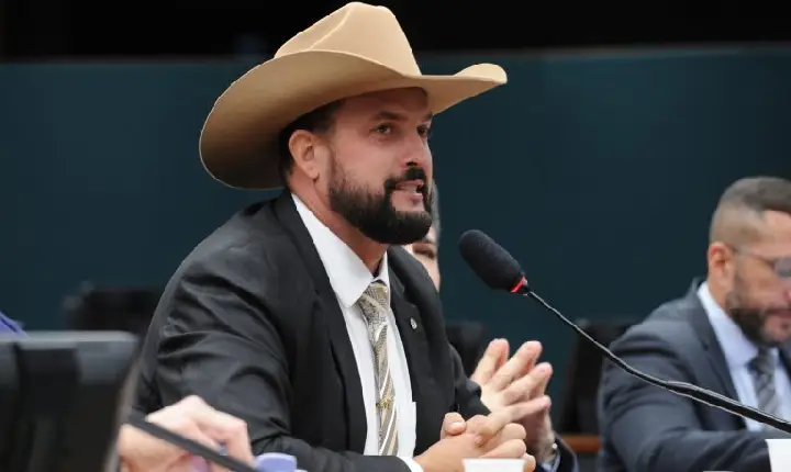 Comissão aprova reserva 30% de fretes da União para caminhoneiros autônomos