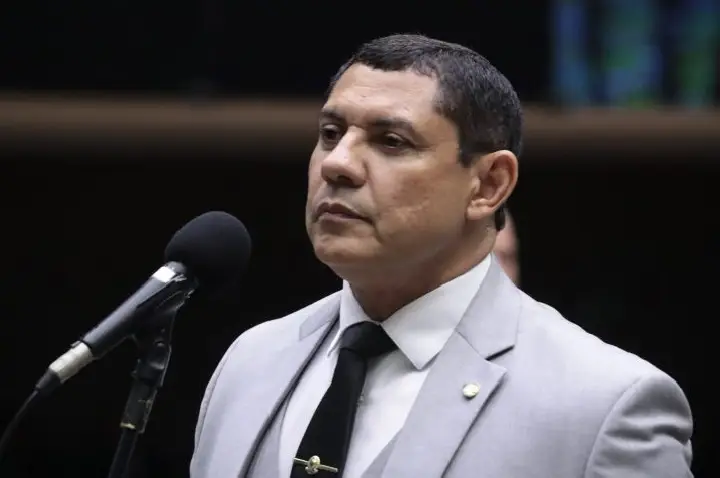 Comissão aprova reserva de 5% das vagas em concursos da PM para filhos de militares mortos em serviço