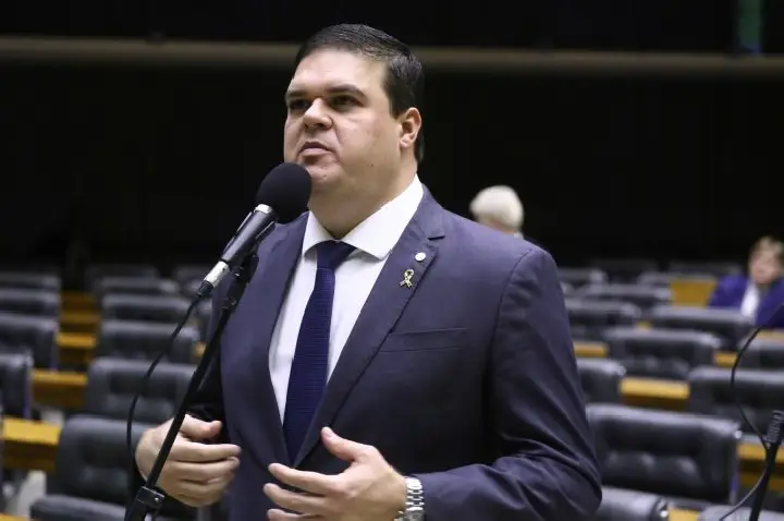 Comissão aprova suspensão de limite de cobertura para urgência de saúde