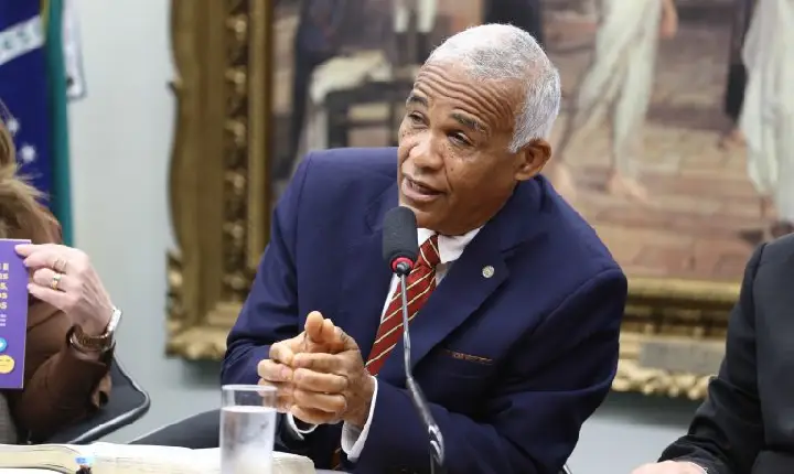 Comissão aprova suspensão de regra que exclui comunidades terapêuticas do Suas