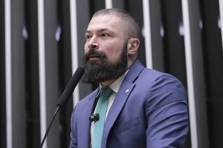 Comissão aprova uso de parceria público-privada para serviços administrativos em presídios