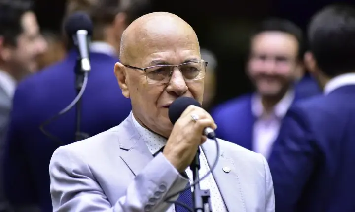 Comissão de Educação aprova regras permanentes para aulas durante calamidade