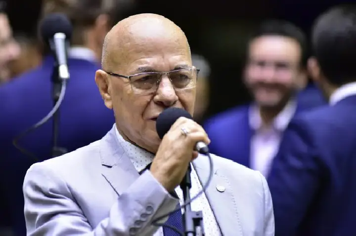 Comissão de Educação aprova regras permanentes para aulas durante calamidade