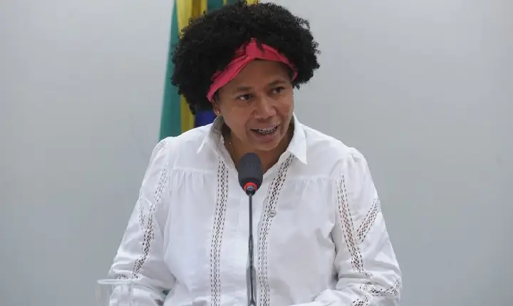 Comissão de Saúde aprova proposta sobre capacitação contra câncer infantil