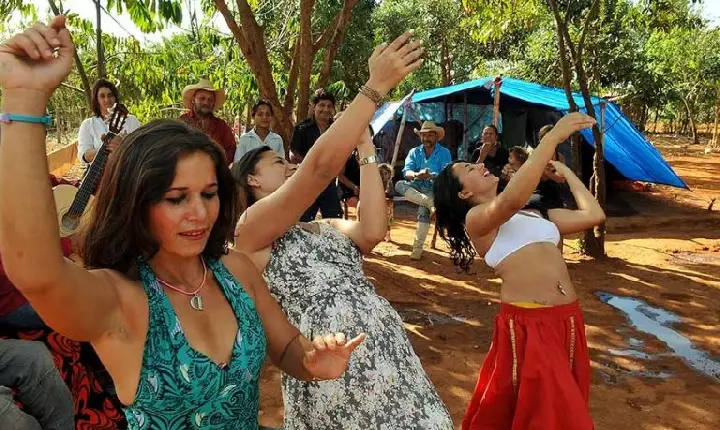 Comissão debate criação do Estatuto dos Povos Ciganos