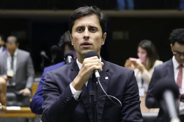 Comissão debate direitos e desafios enfrentados pelas pessoas ostomizadas