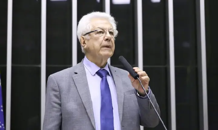 Comissão debate instituição de escolas cívico-militares de ensino profissionalizante no sistema público de ensino