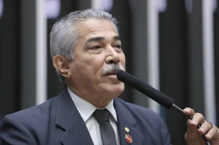Comissão debate integração entre saberes tradicionais e medicina moderna