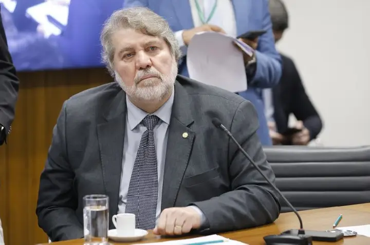 Comissão do Esporte aprova normas gerais de segurança para pistas de kart recreativo