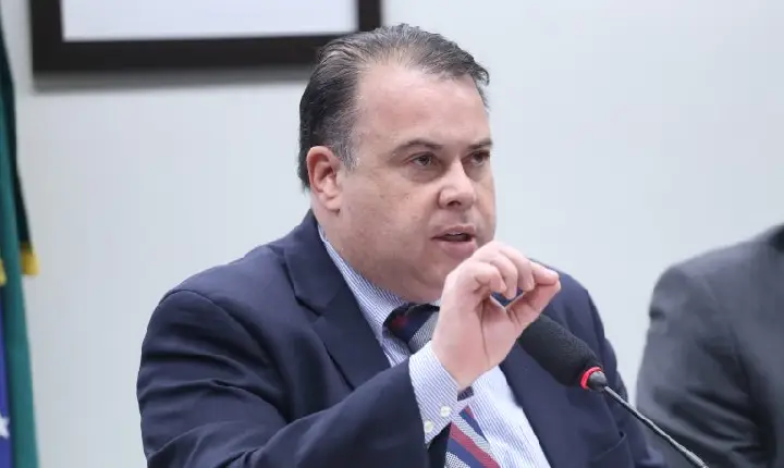 Comissão do Esporte aprova proposta de cadastro nacional de torcedores violentos