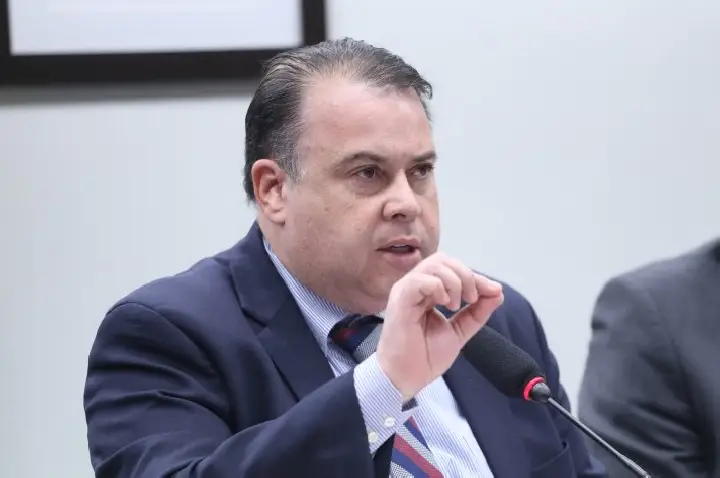 Comissão do Esporte aprova proposta de cadastro nacional de torcedores violentos