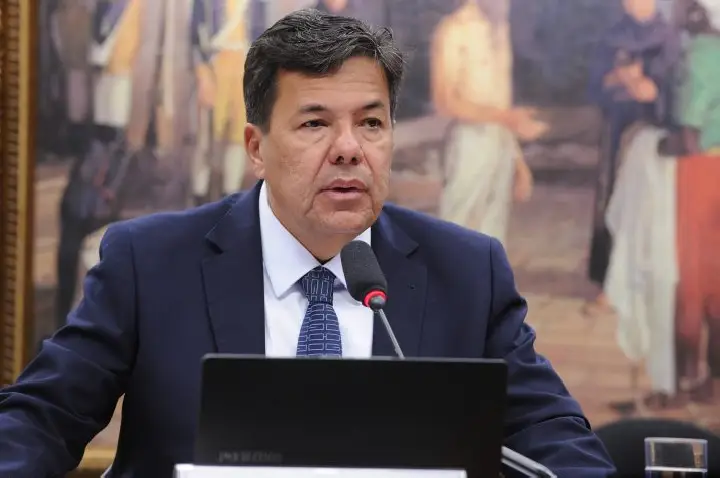 Comissão especial cancela votação do relatório sobre PEC da Segurança Pública