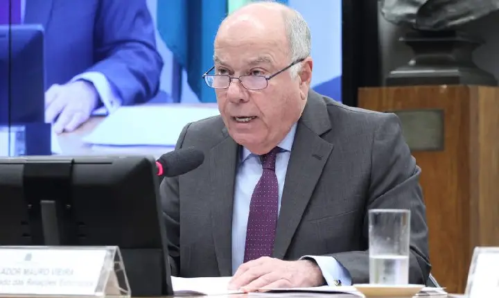 Comissão ouve ministro Mauro Vieira sobre asilo a ex-primeira dama peruana