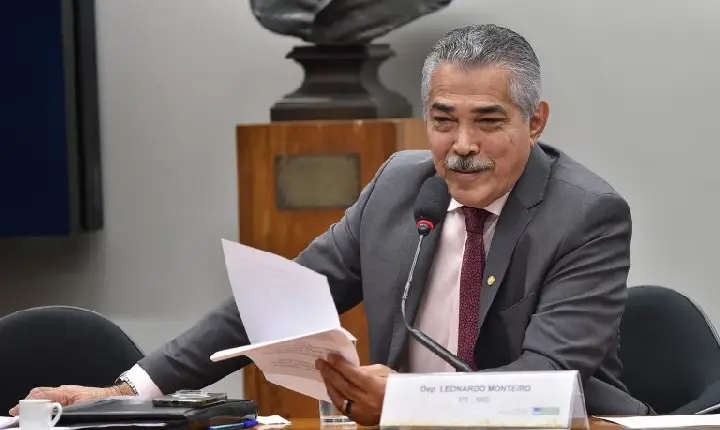 Comissões debatem novas relações de trabalho e o papel do Judiciário