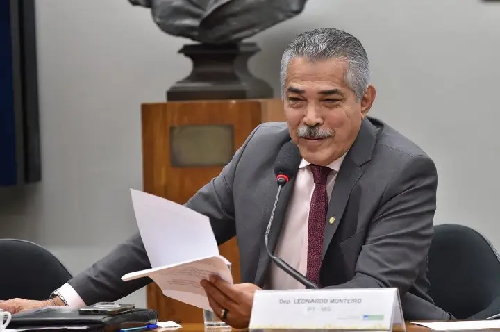 Comissões debatem novas relações de trabalho e o papel do Judiciário