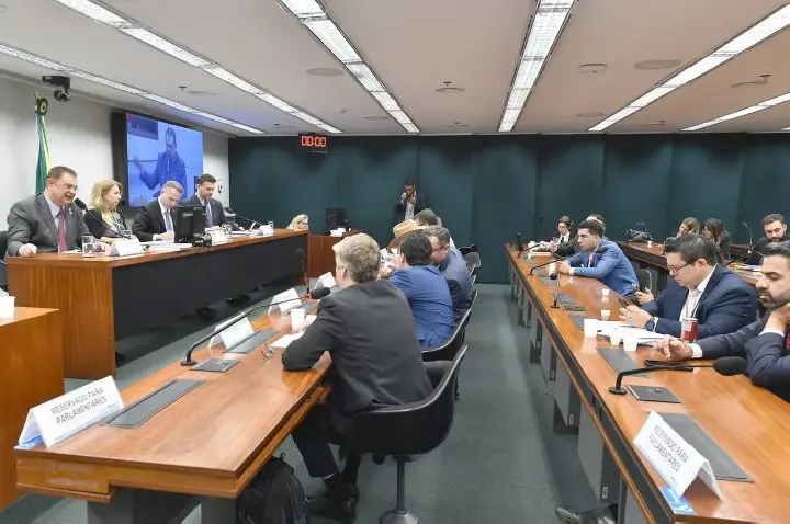 Conselho de Ética retoma depoimentos de testemunhas sobre ocupação do Plenário