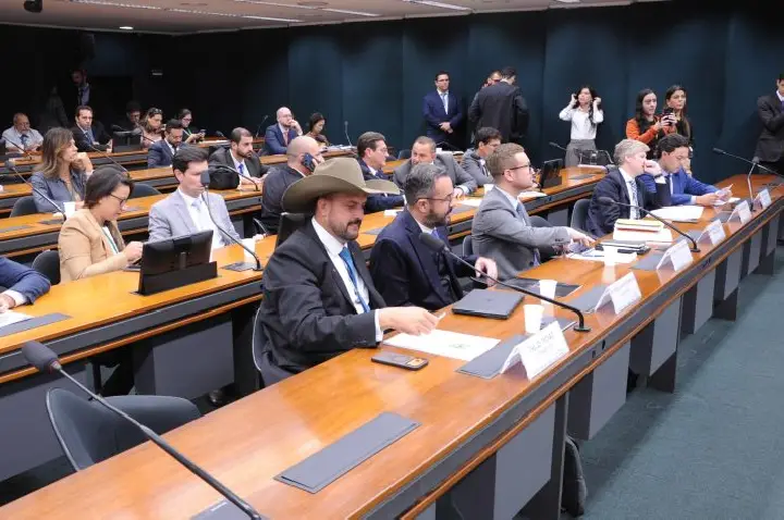 Conselho de Ética reúne-se nesta terça para votar representações