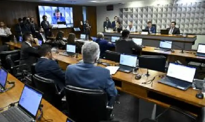 CPMI vota convocação de Campos Neto e ouve depoimentos
