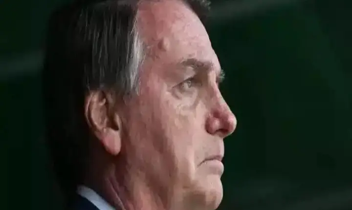 Depois de decisão de Moraes, O Presidente Bolsonaro opta por silêncio