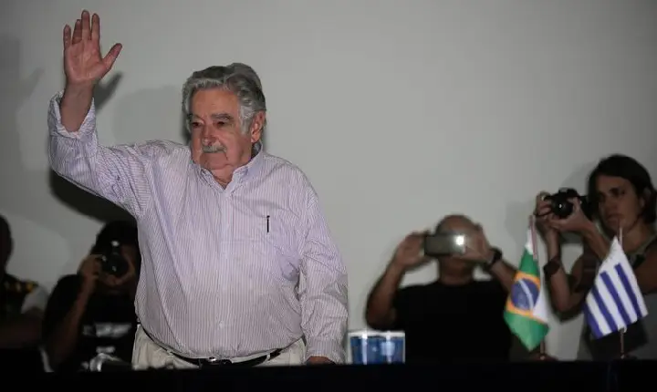 Deputados e senadores brasileiros lamentam morte de Mujica
