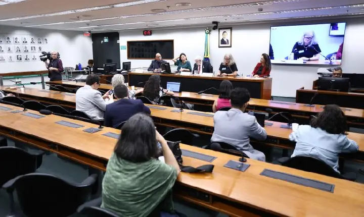 Diversidade religiosa: deputados cobram ações, e governo detalha políticas contra intolerância