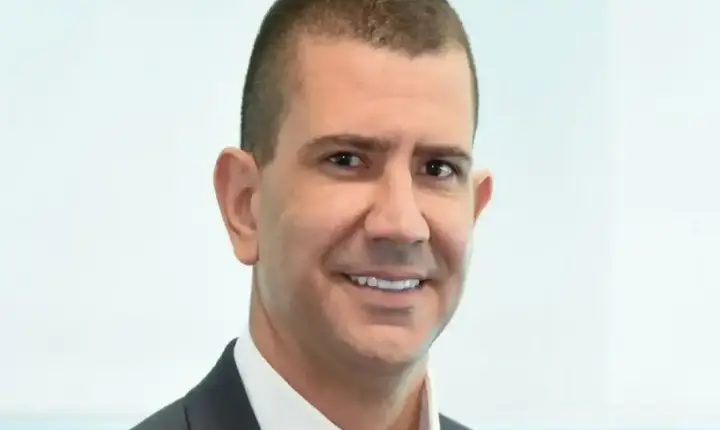 Douglas Ruas é eleito presidente da Alerj e deve assumir governo do Rio