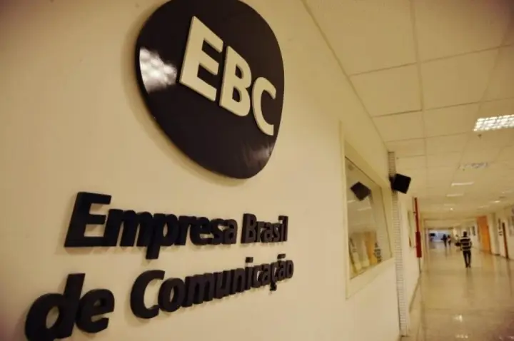 EBC aumenta salário de Cissa Guimarães para R$ 100 mil