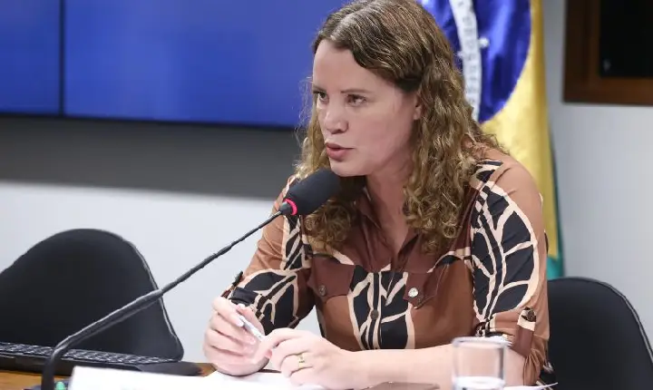 Entra em vigor lei que cria 'Selo Cidade Mulher'