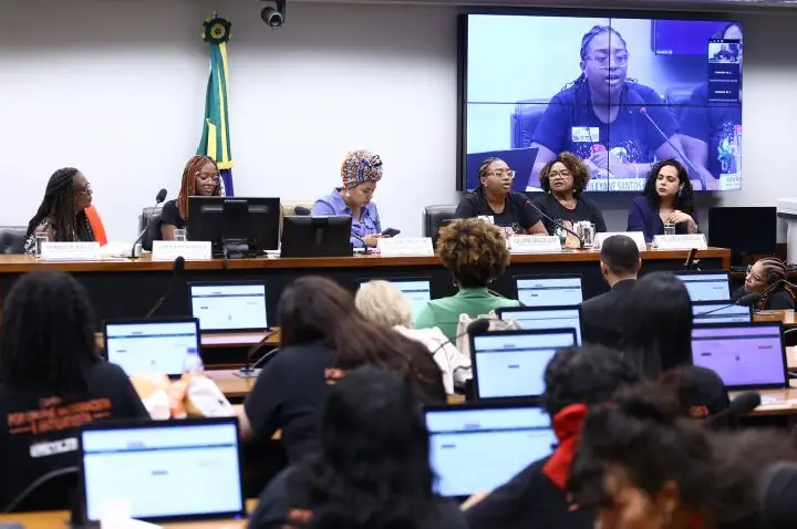 Estudantes e especialistas cobram estratégias antirracistas no novo Plano Nacional de Educação