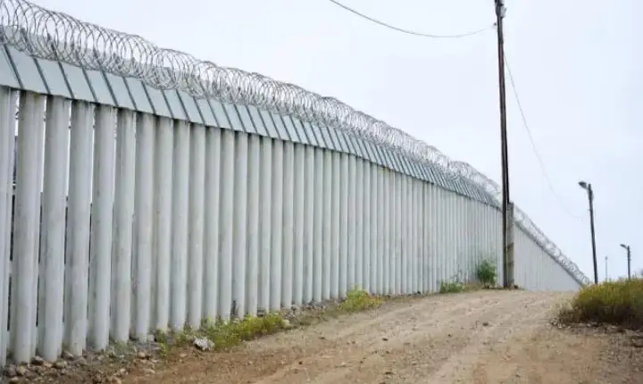 EUA registram queda histórica da população imigrante no 1º semestre do governo Trump