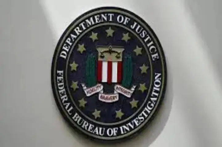 FBI investiga pessoa que vazou informações sobre ataques ao Irã, diz Leavitt: ‘Devem ser responsabilizadas’