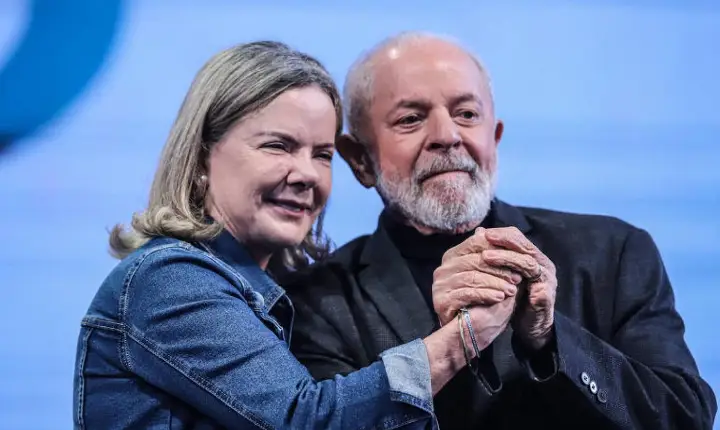 Fraudar a Justiça é um método entre os bolsonaristas, diz Gleisi
