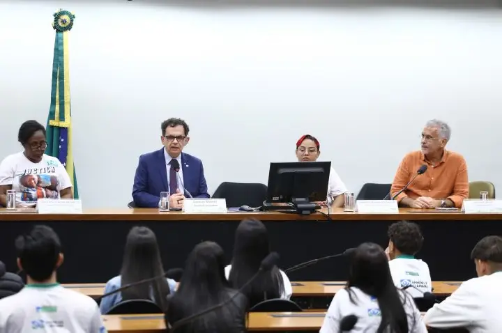 Governo anuncia na Câmara política nacional para prevenir violência letal contra crianças