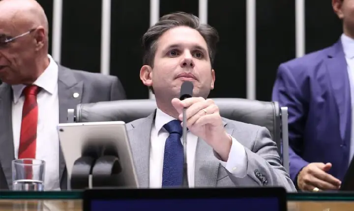 Hugo Motta: aprovação de PEC da Segurança Pública foi resultado de diálogo e equilíbrio