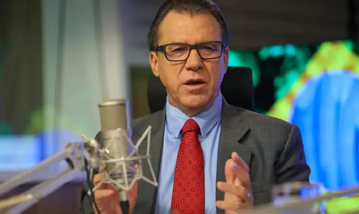 Jornada 6x1 é cruel, diz ministro do Trabalho, Luiz Marinho