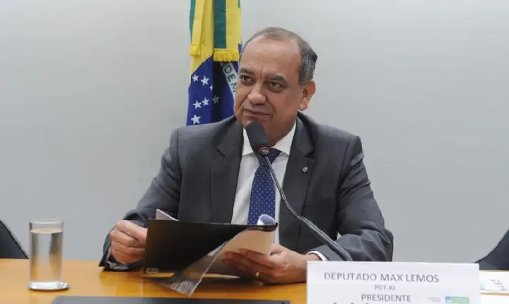 Max Lemos é eleito presidente da Comissão de Trabalho