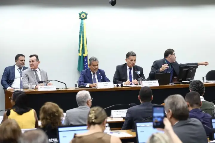 Médicos e psicólogos criticam mudanças na carteira de habilitação e defendem avaliação regular da saúde de motoristas