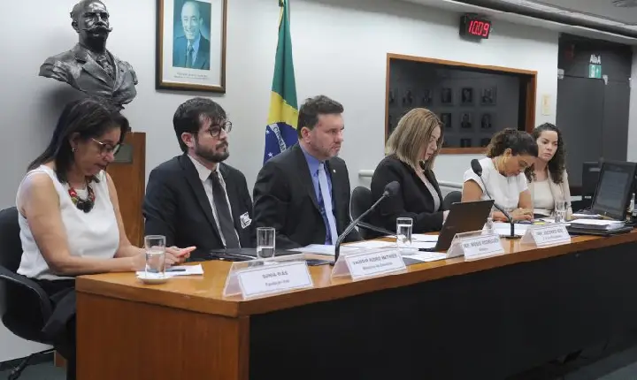 Ministério da Educação pede cautela na definição da meta de ensino integral no PNE