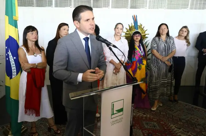 Motta afirma que projetos da bancada feminina serão a prioridade de votação neste mês