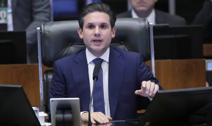 Motta diz que aprovação de projeto antifacção é resposta dura contra o crime organizado