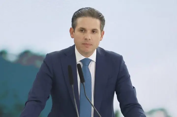 Motta encaminha à Comissão de Constituição e Justiça proposta que prevê o fim da escala 6x1