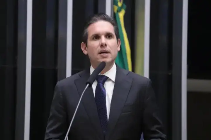 Motta pauta urgência de projetos para impedir fraudes no INSS