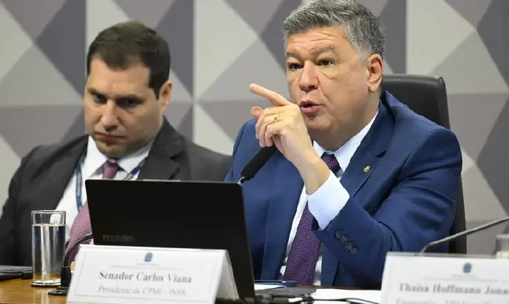 Presidente da CPMI do INSS ameaça pedir prisão para convocados que adiam depoimento