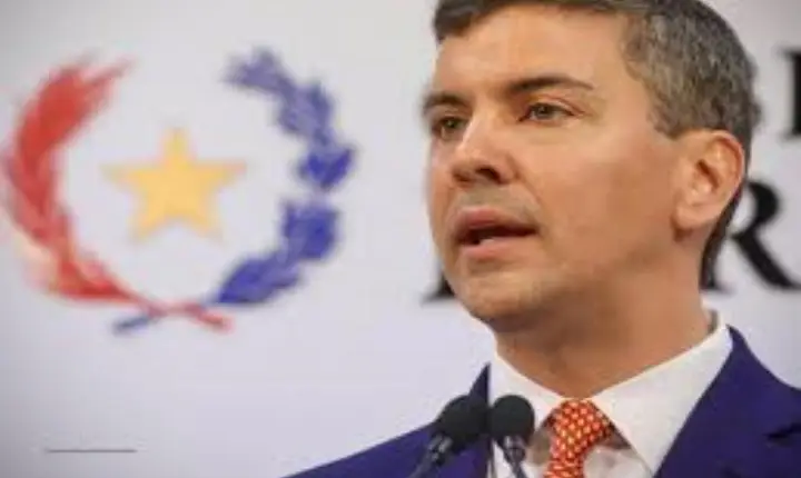 Presidente do Paraguai cobra Lula por espionagem da Abin e exige esclarecimentos