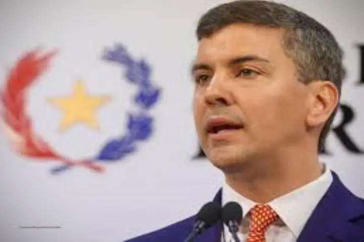 Presidente do Paraguai cobra Lula por espionagem da Abin e exige esclarecimentos
