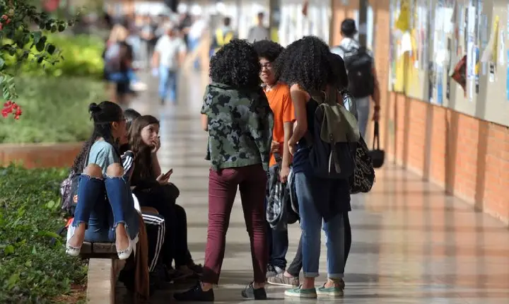 Programa que oferta bolsas de estudo a negros tem inscrição prorrogada