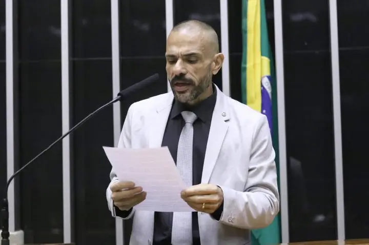 Projeto cria auxílio para familiares de policial morto em razão do trabalho